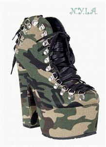 Camoflage ankle cut boot platform shoe